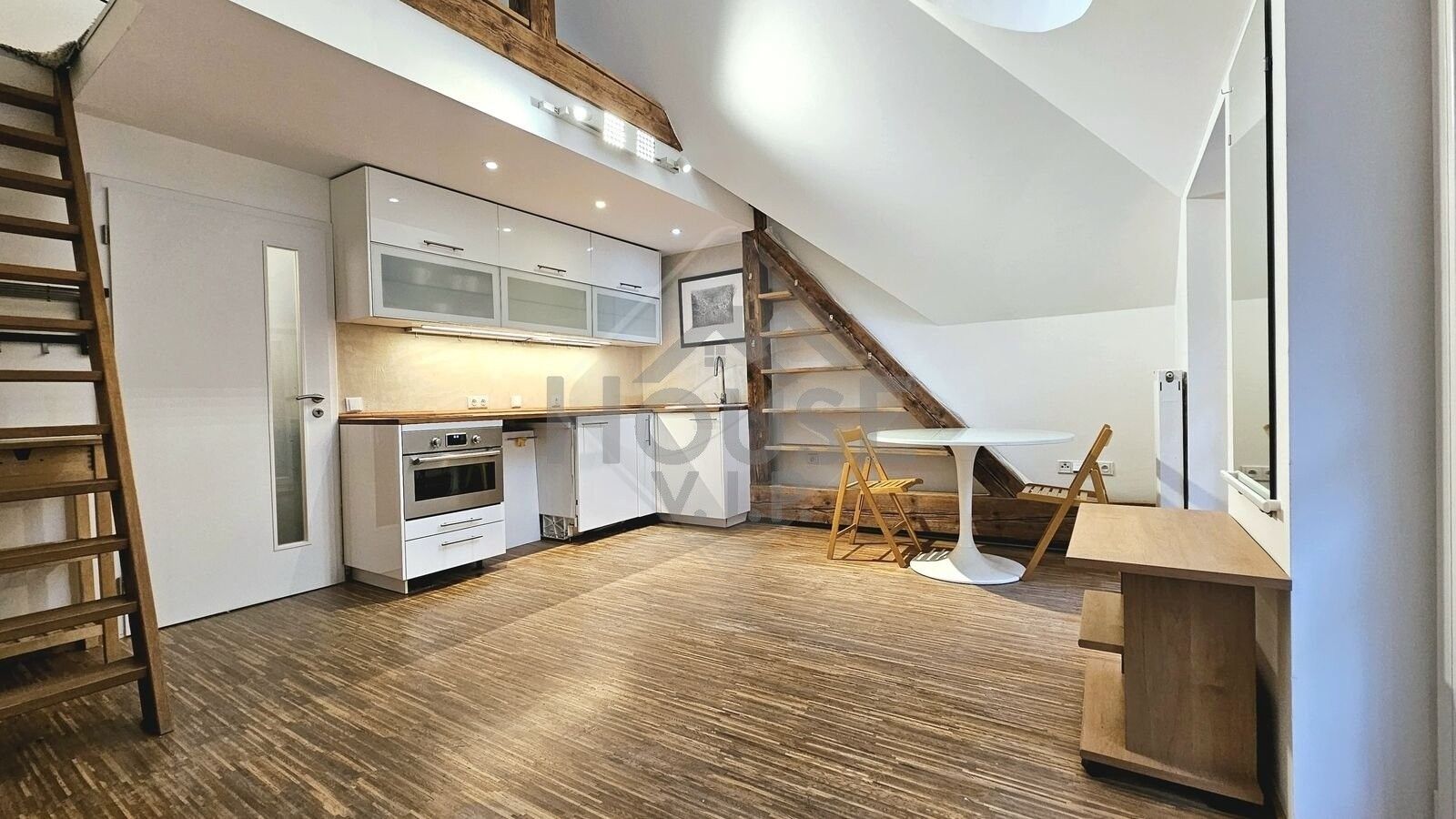 1+kk, V Zámcích, Praha, 36 m²