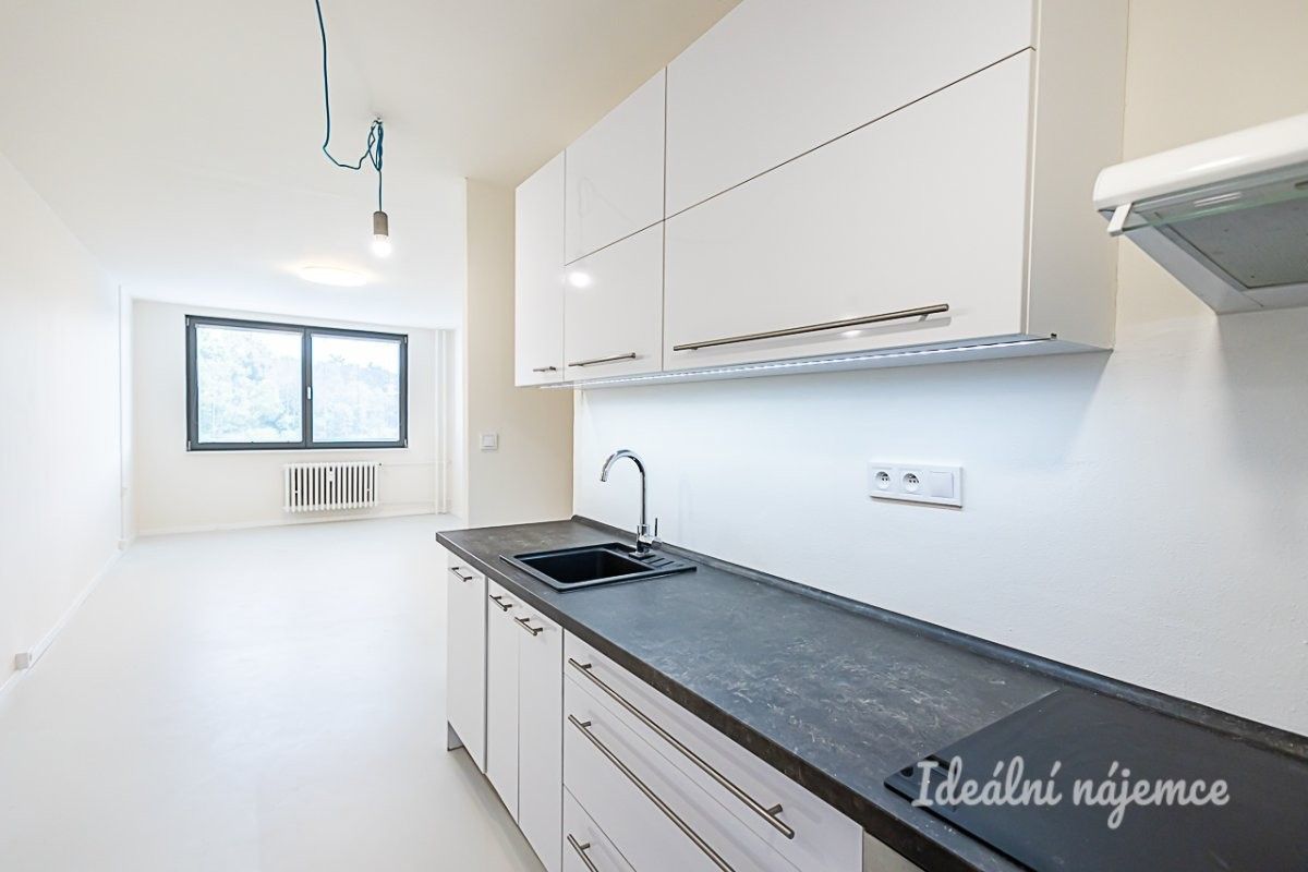 3+kk, Lupáčova, Praha, 62 m² - 1