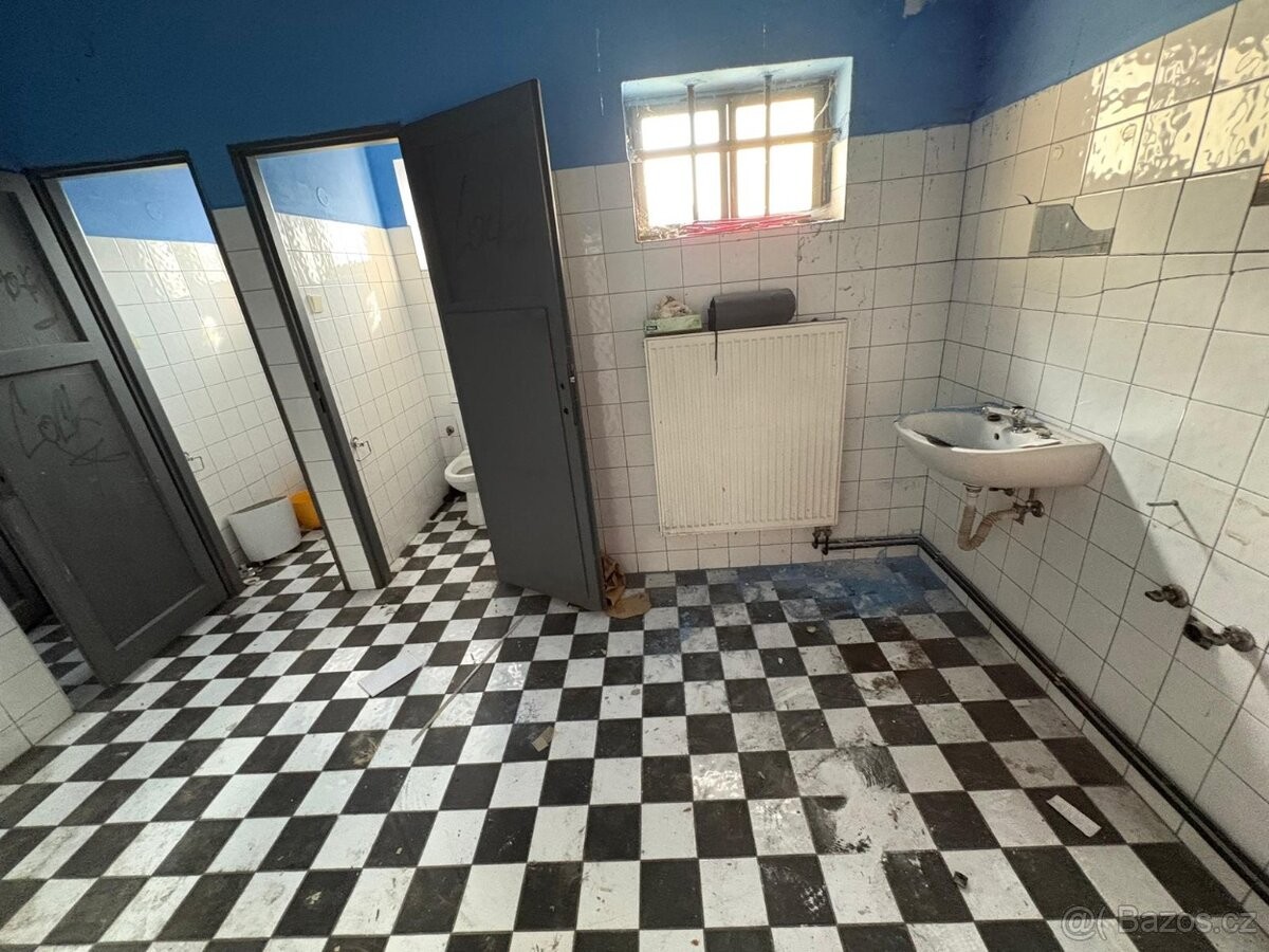 Obchodní prostory · Nymburk, 288 02 - 3