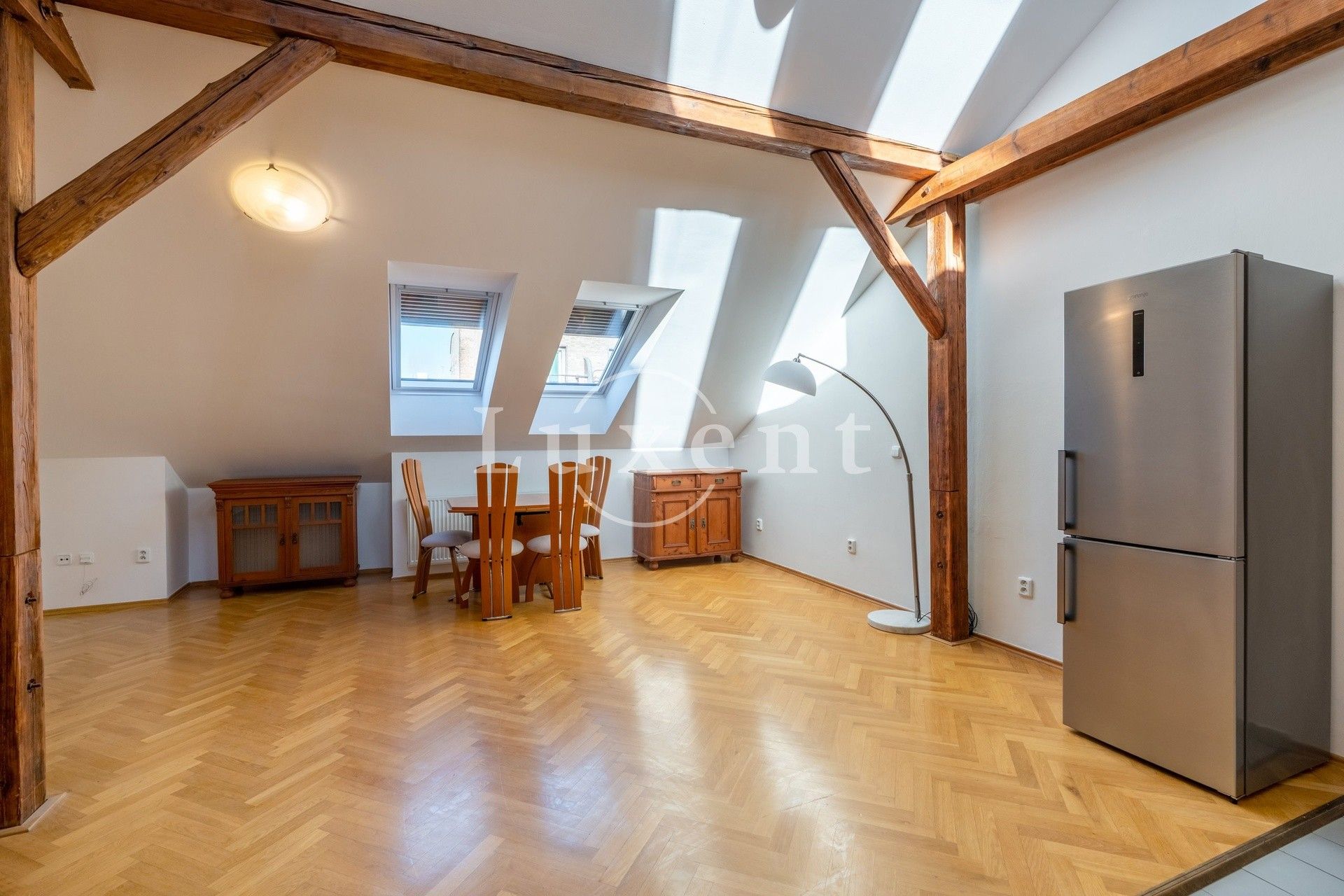 Pronájem byt 2+kk - Dělnická, Praha, 63 m²