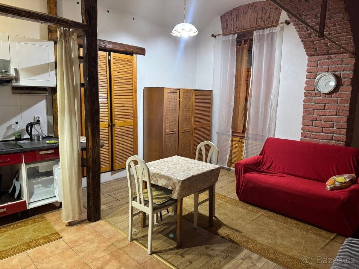 Pronájem byt - Praha, 150 00