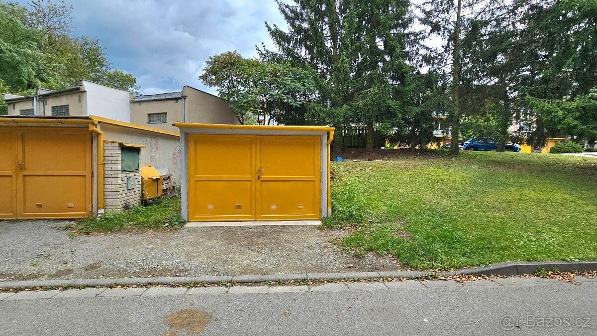 Garáže, Letovice, 679 61