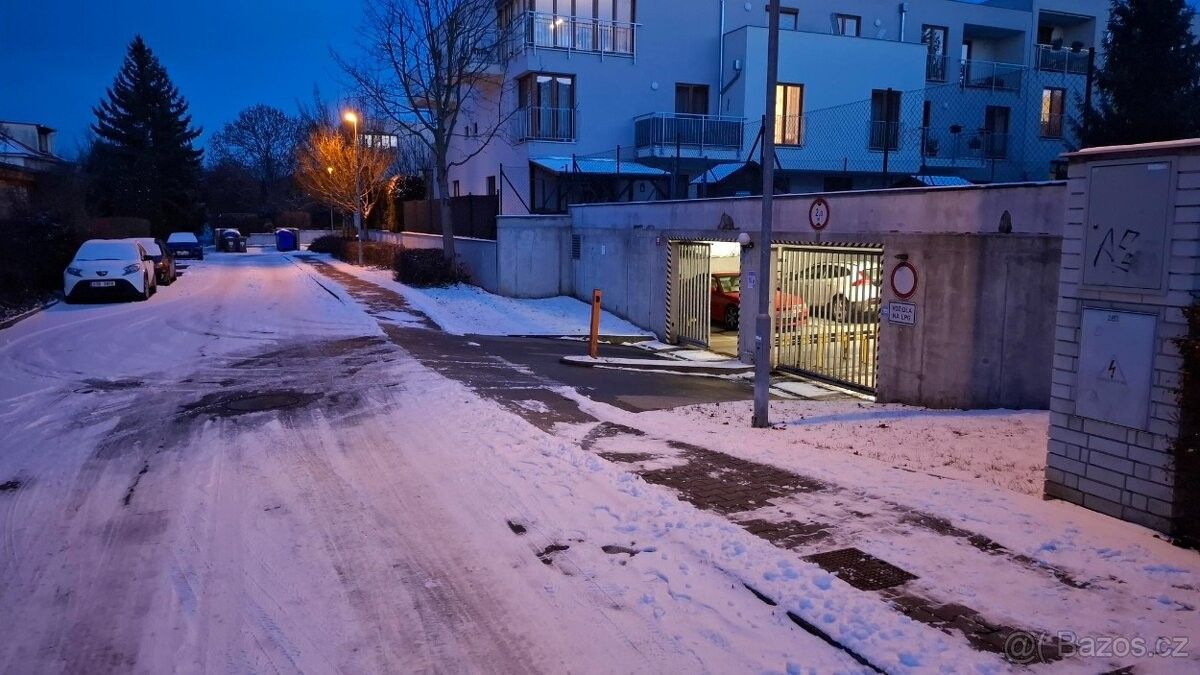 Pronájem garáž - Jinočany, 252 25