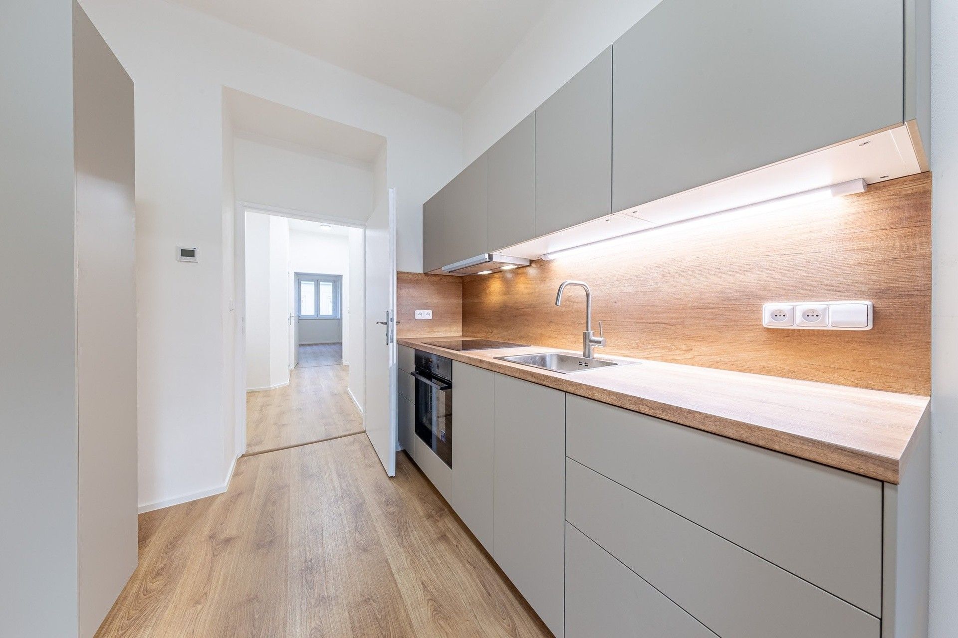 2+kk, Andrštova, Praha, 41 m²