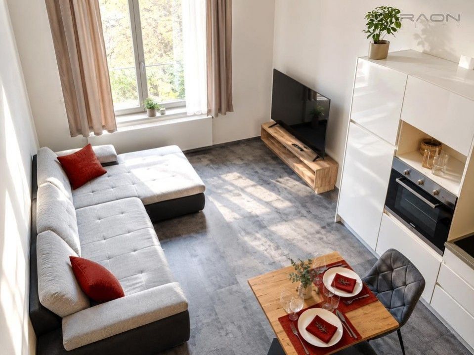 1+kk, Koněvova, Praha, 34 m² - 2