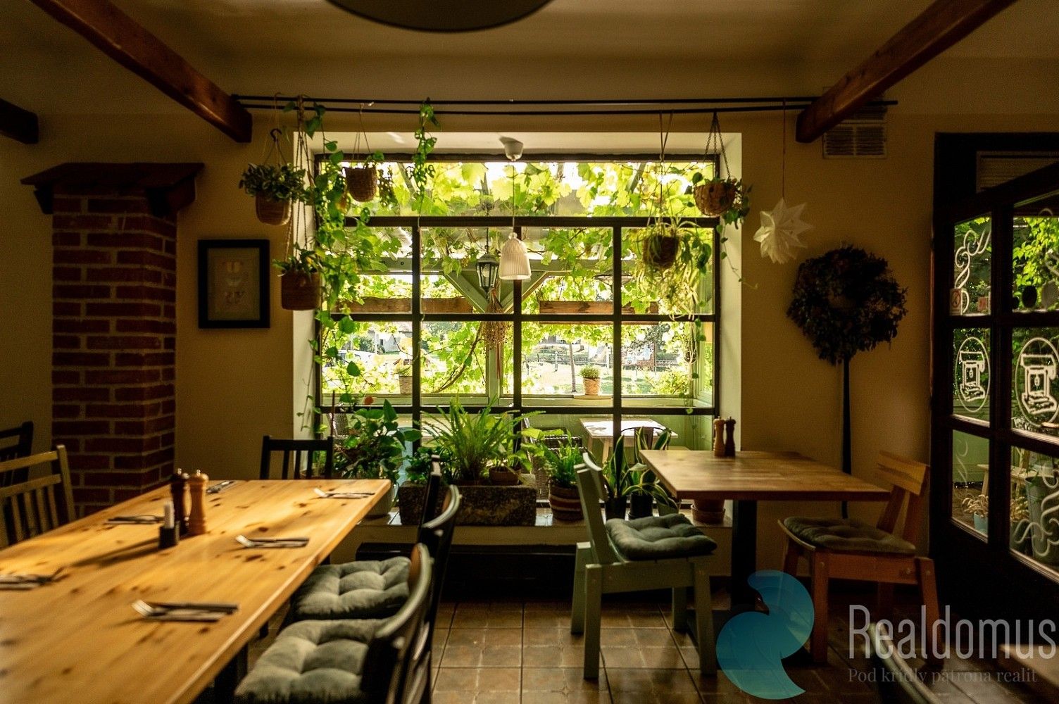 Restaurace · 320 m² · Protivín - Chvaletice, okres Písek, Jihočeský kraj - 3