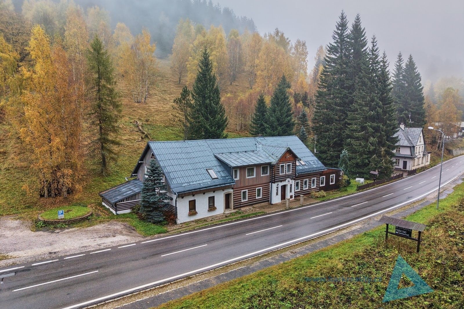 Prodej ubytovací zařízení - Velká Úpa, Pec pod Sněžkou, 960 m²