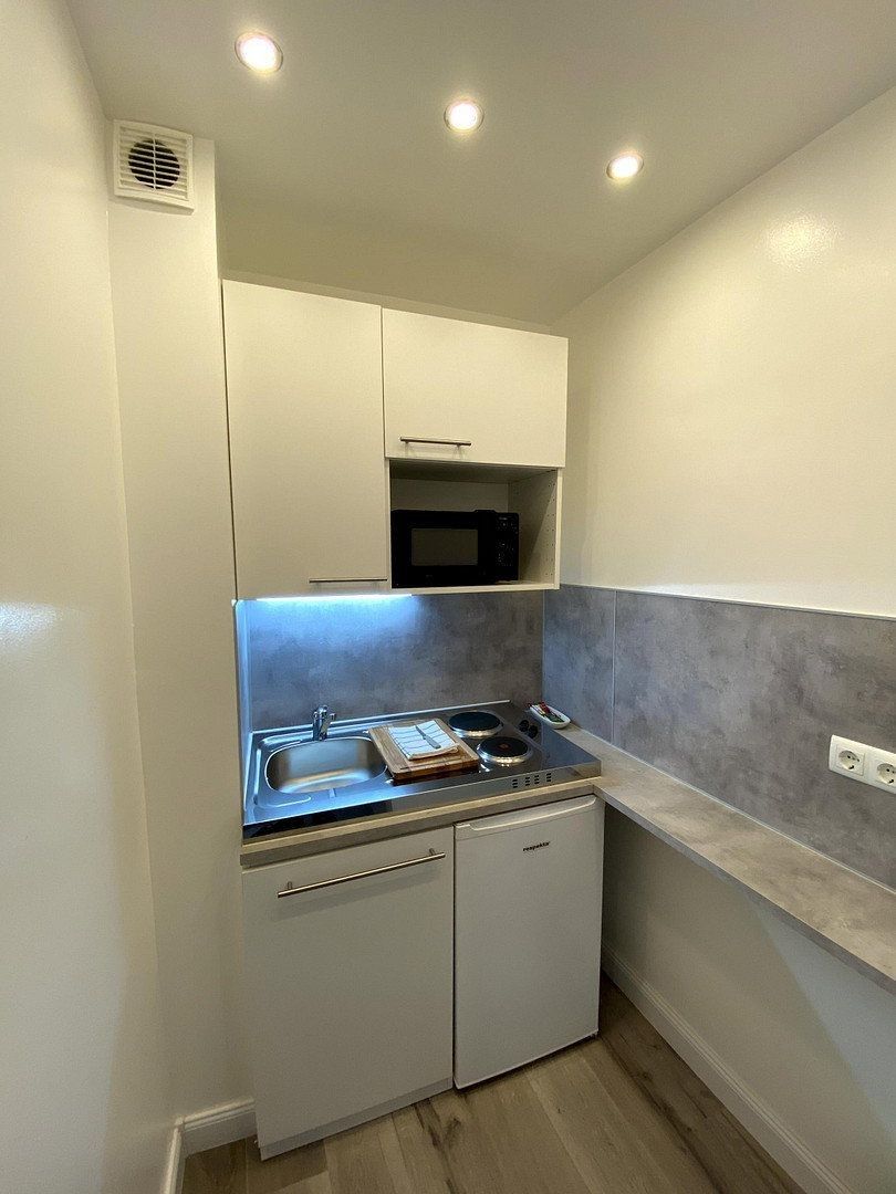 Pronájem byt 1+1 - Düsseldorf Flingern Nordrhein-Westfalen 40233, 27 m² - 5