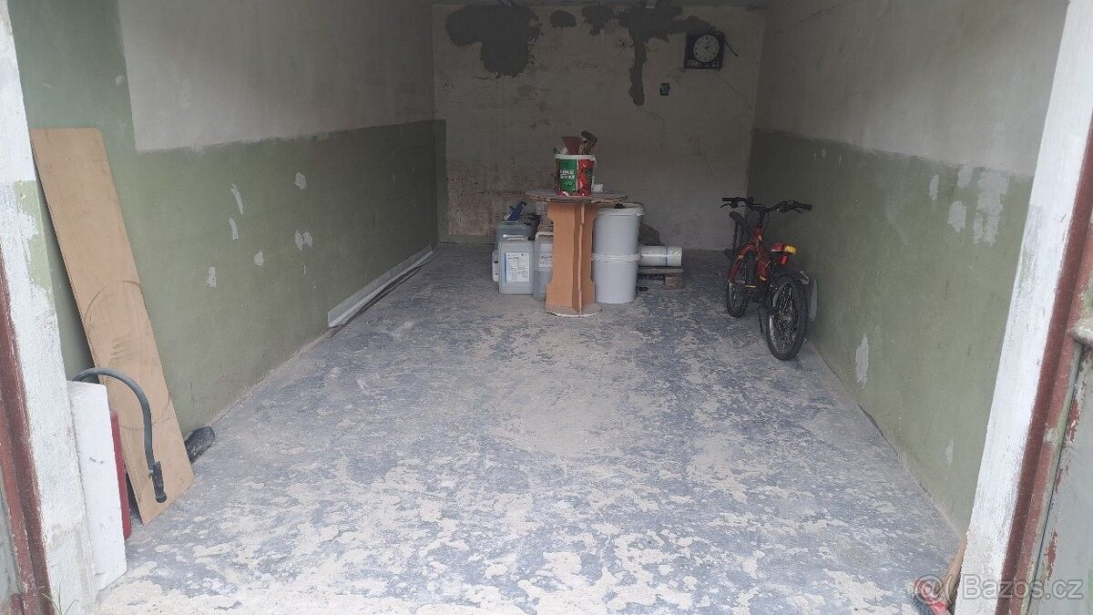 Garáže, Mladá Boleslav, 293 01