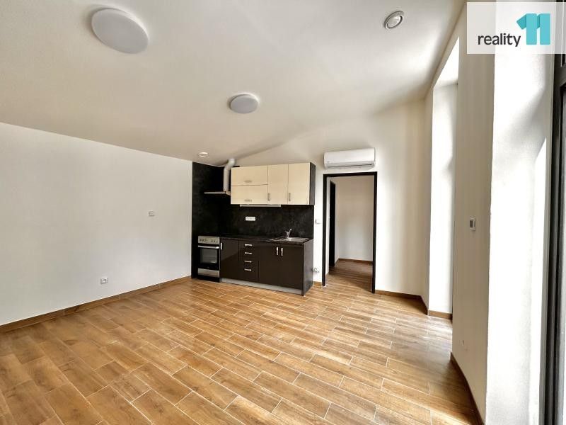 Prodej rodinný dům - Michelská, Praha, 34 m²