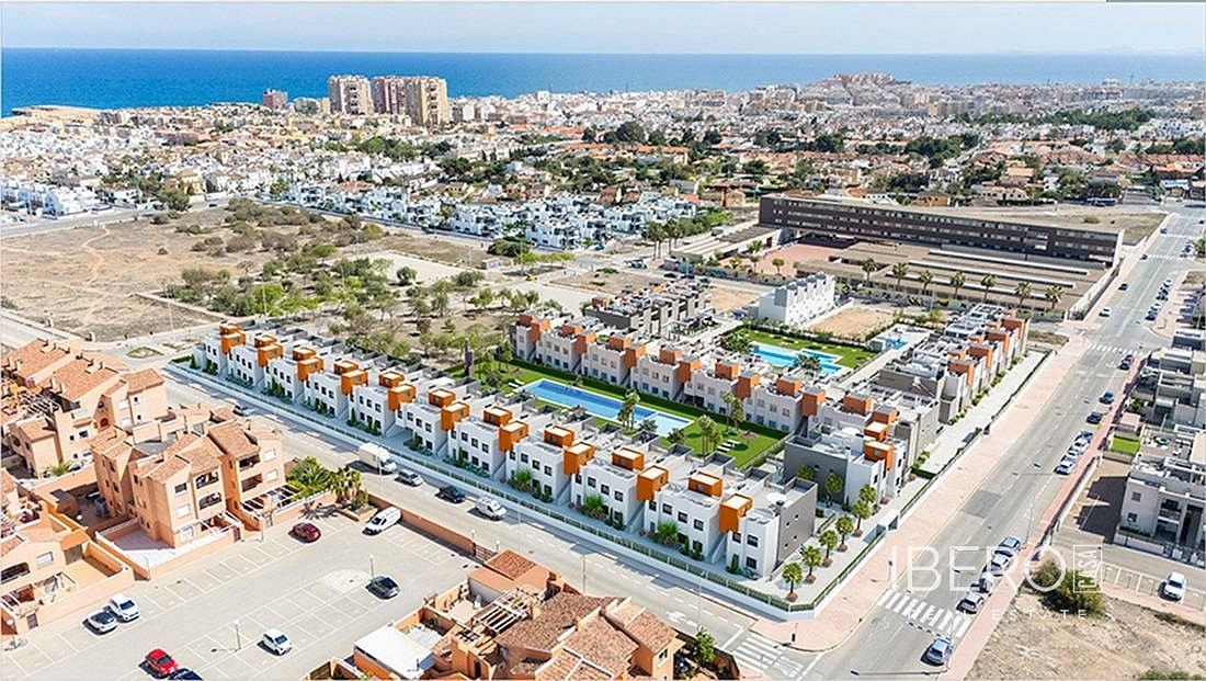 Prodej rodinný dům - Torrevieja, ES, 63 m² - 2