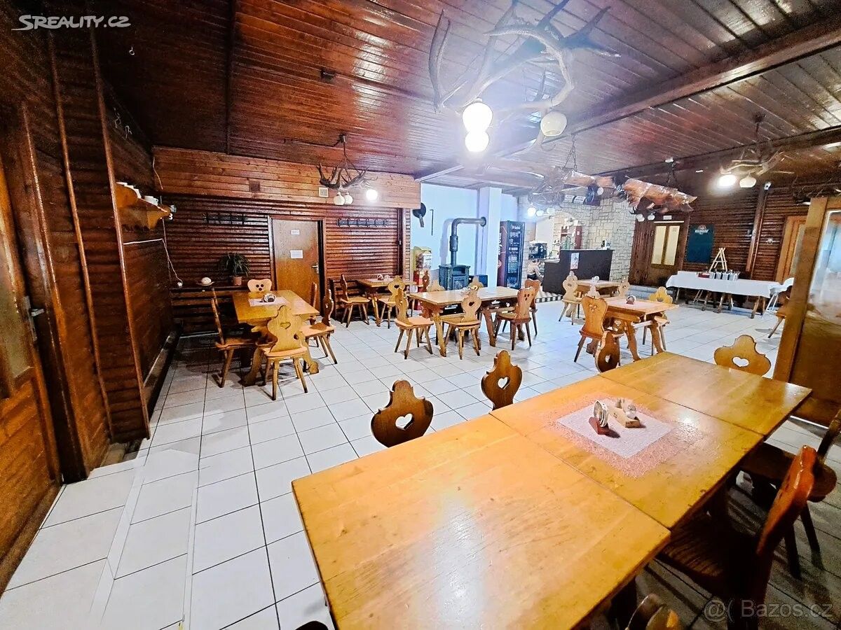 Restaurace · Valašské Klobouky, 766 01 - 4