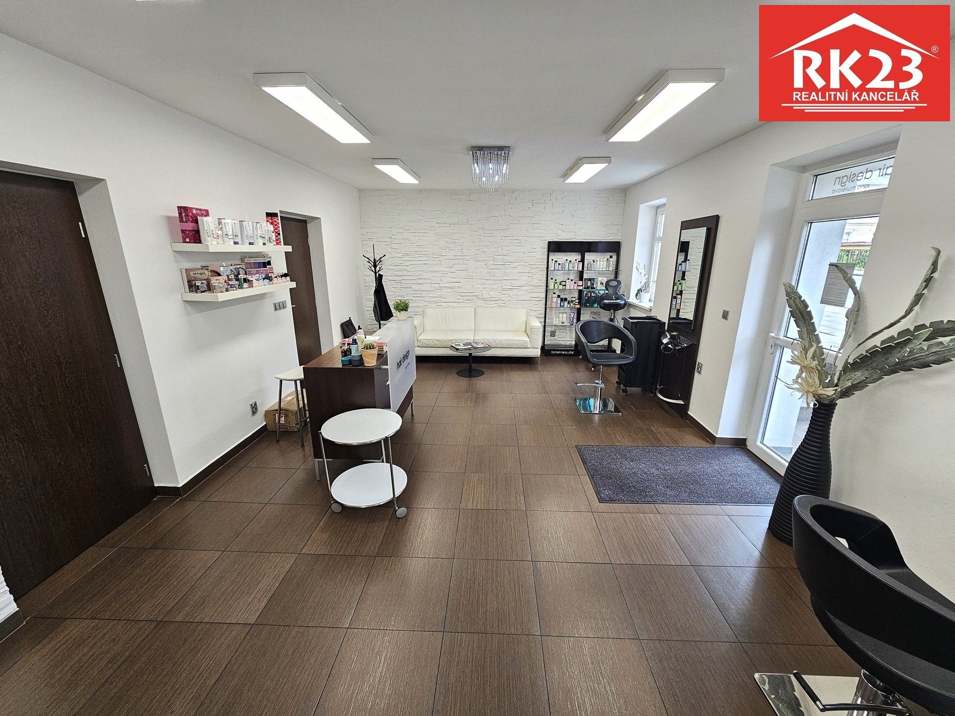 Pronájem obchodní prostory - Ruská, Mariánské Lázně, 40 m²