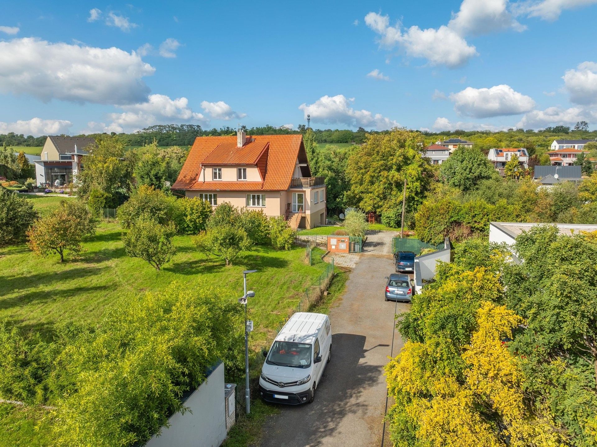 Prodej rodinný dům - Černý Vůl, Statenice, 270 m²