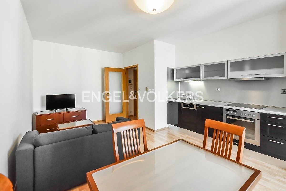 2+kk, Na Zatlance 1908, Praha Smíchov, 45 m² - 2