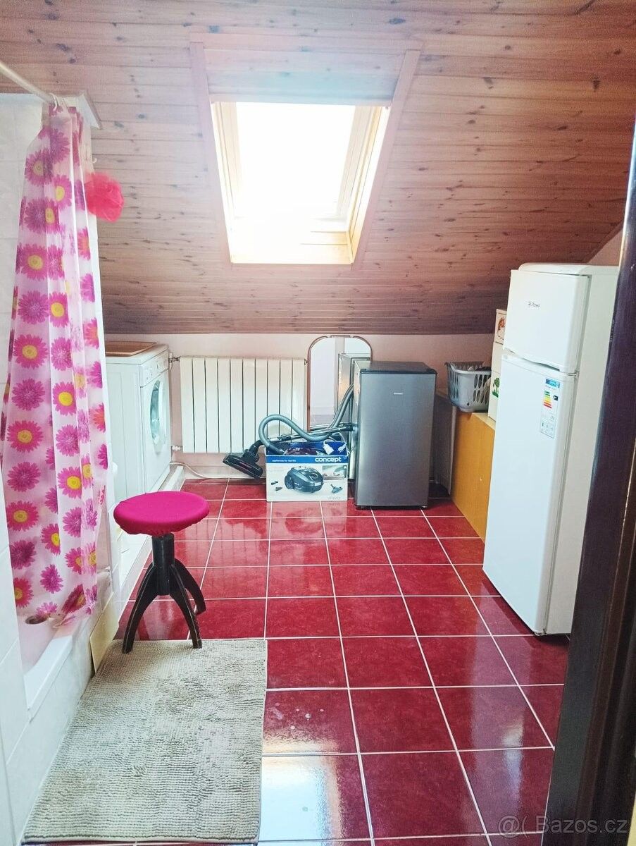 Pronájem byt - Křelov-Břuchotín, 783 36