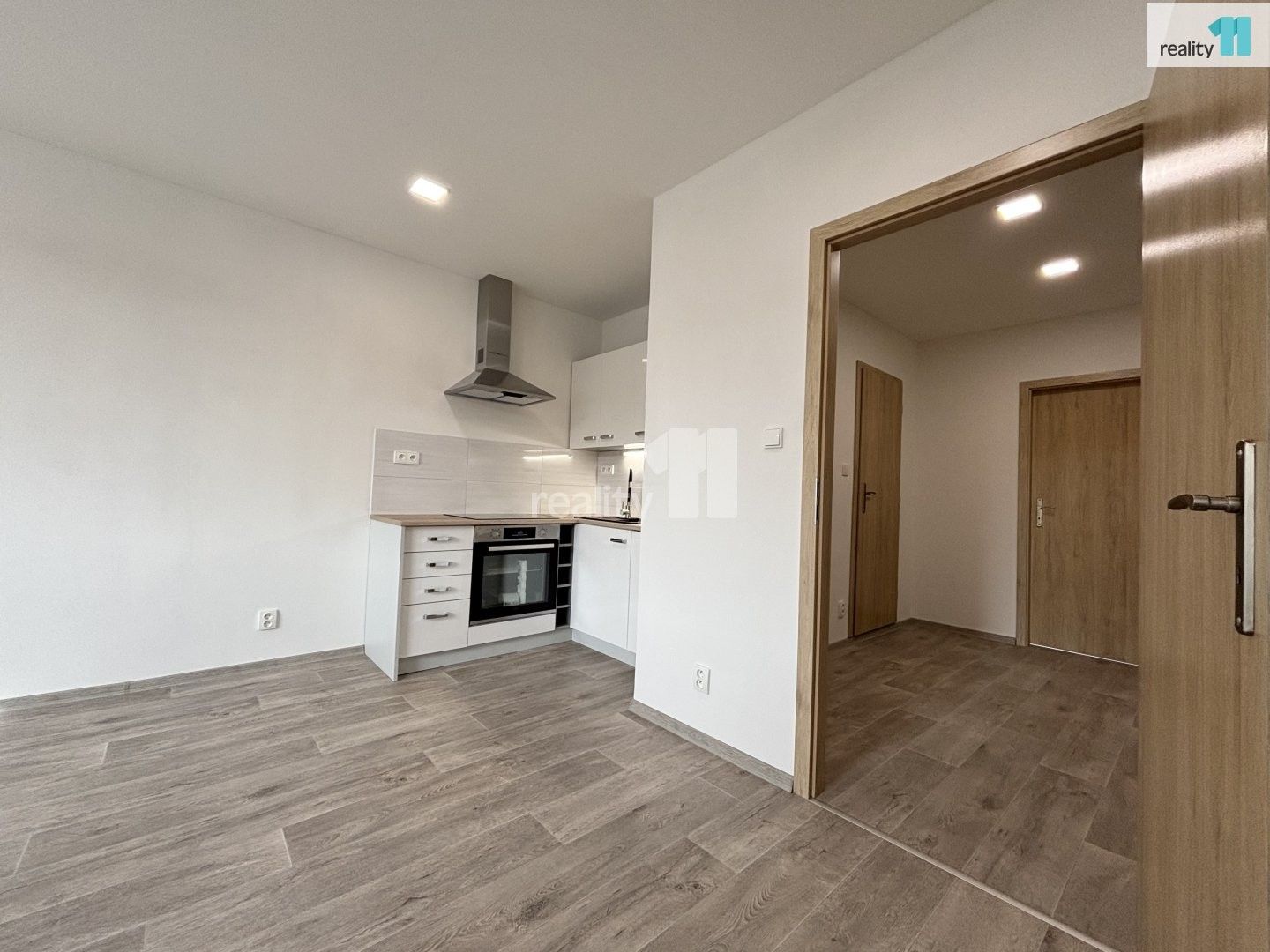 Pronájem byt 2+kk - Jihlavská 2595, Česká Lípa, 41 m² - 2