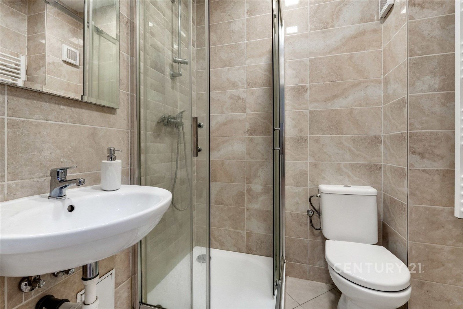 Prodej byt 2+kk - Přístavní 1111, Praha Holešovice, 45 m² - 5
