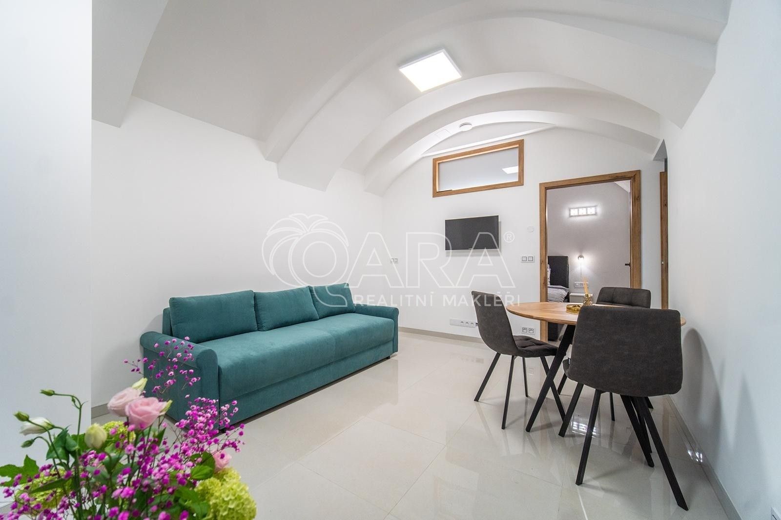 Pronájem byt 2+kk - Sokolovská 12, Praha, 48 m²