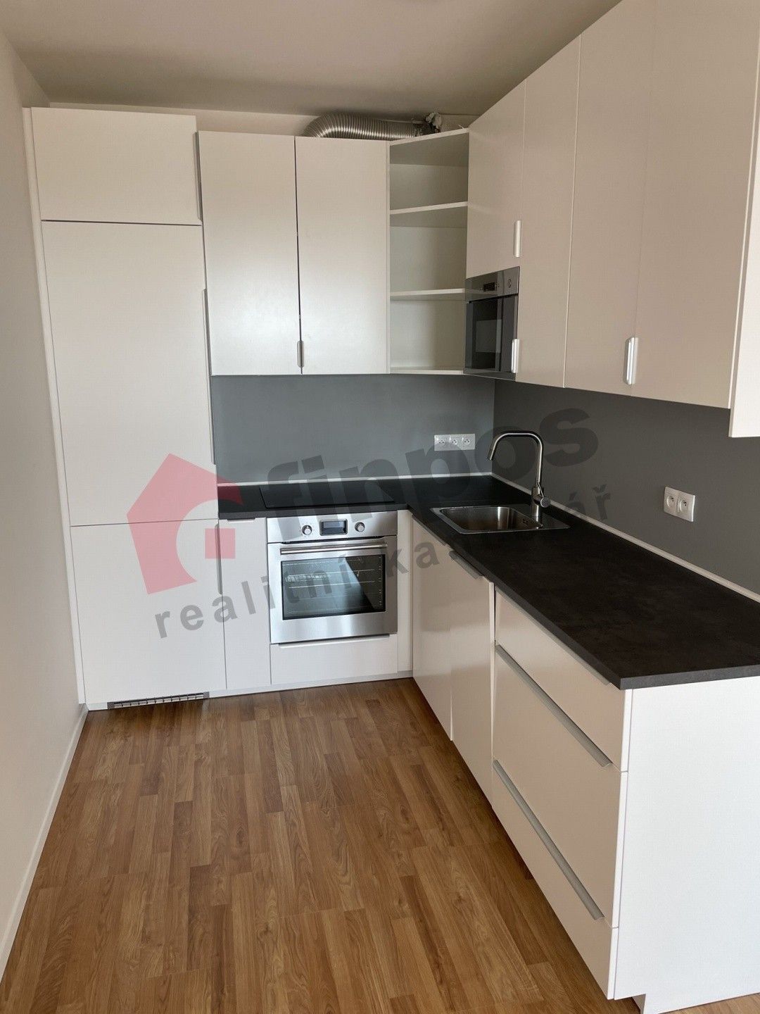 Prodej byt 2+kk - Zvěřinova 3452, Praha, 75 m²