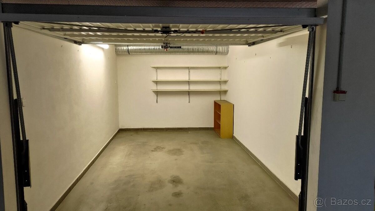 Garáže, Brno, 635 00