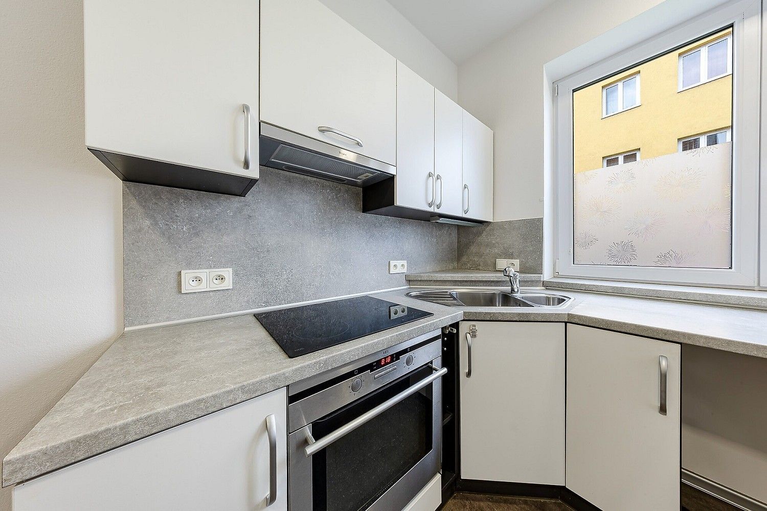 Pronájem byt 2+1 - Veselí nad Moravou, okres Hodonín, 49 m² - 2