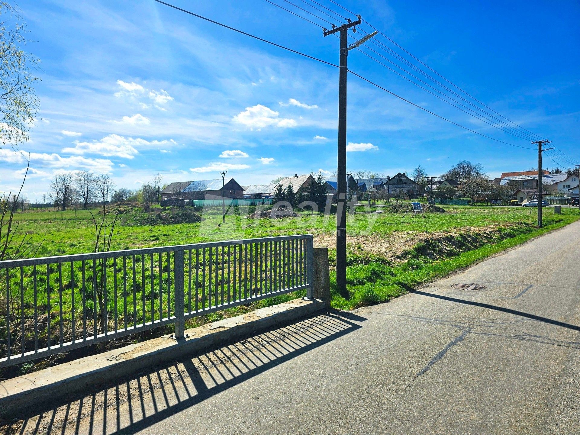 Pozemky pro bydlení, Lhotka