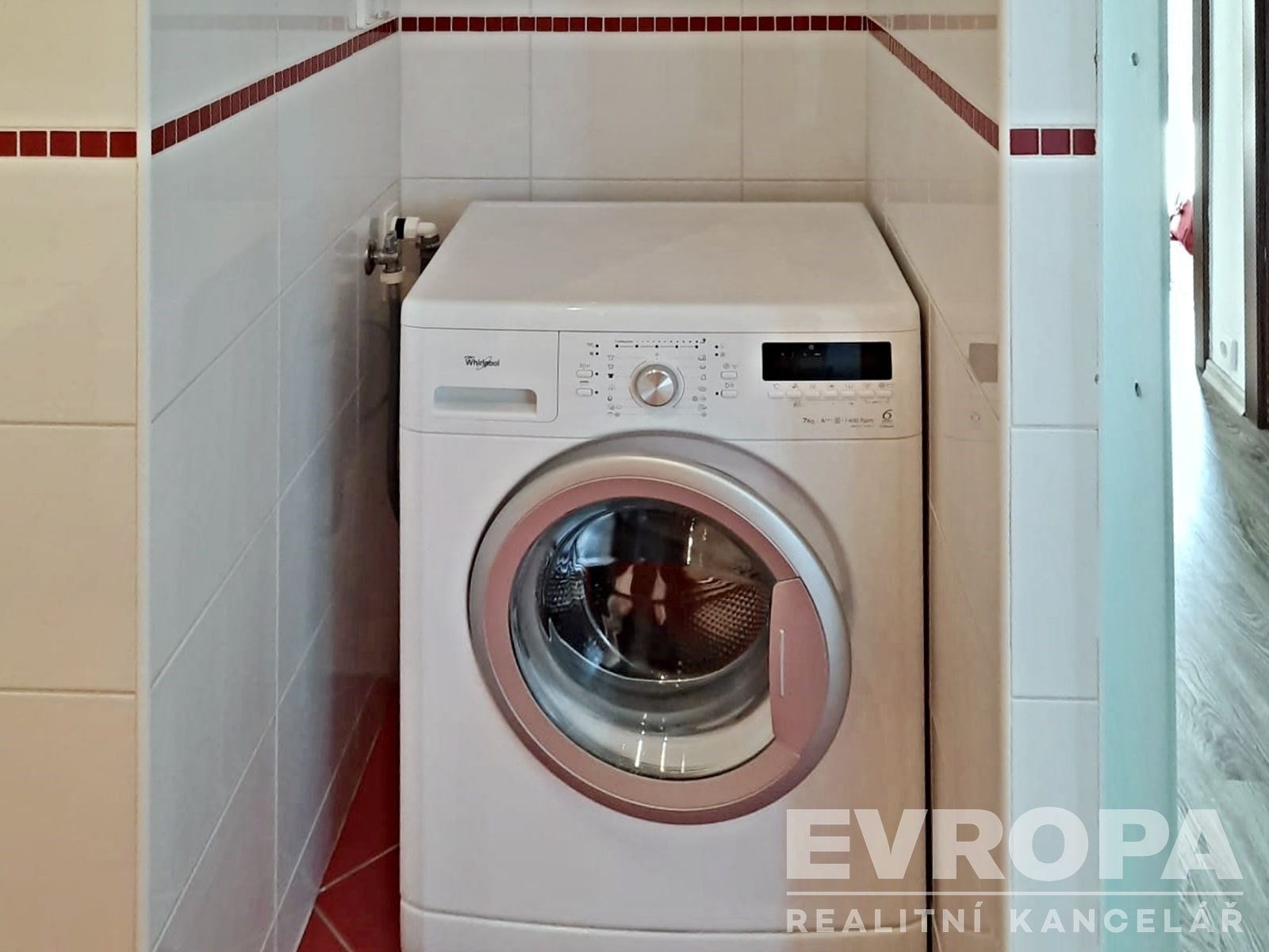 Pronájem byt 3+1 - Březinova 3681, Jihlava, 74 m² - 5