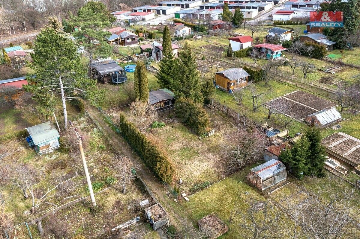 Zahrady, Teplice, 415 03, 384 m²