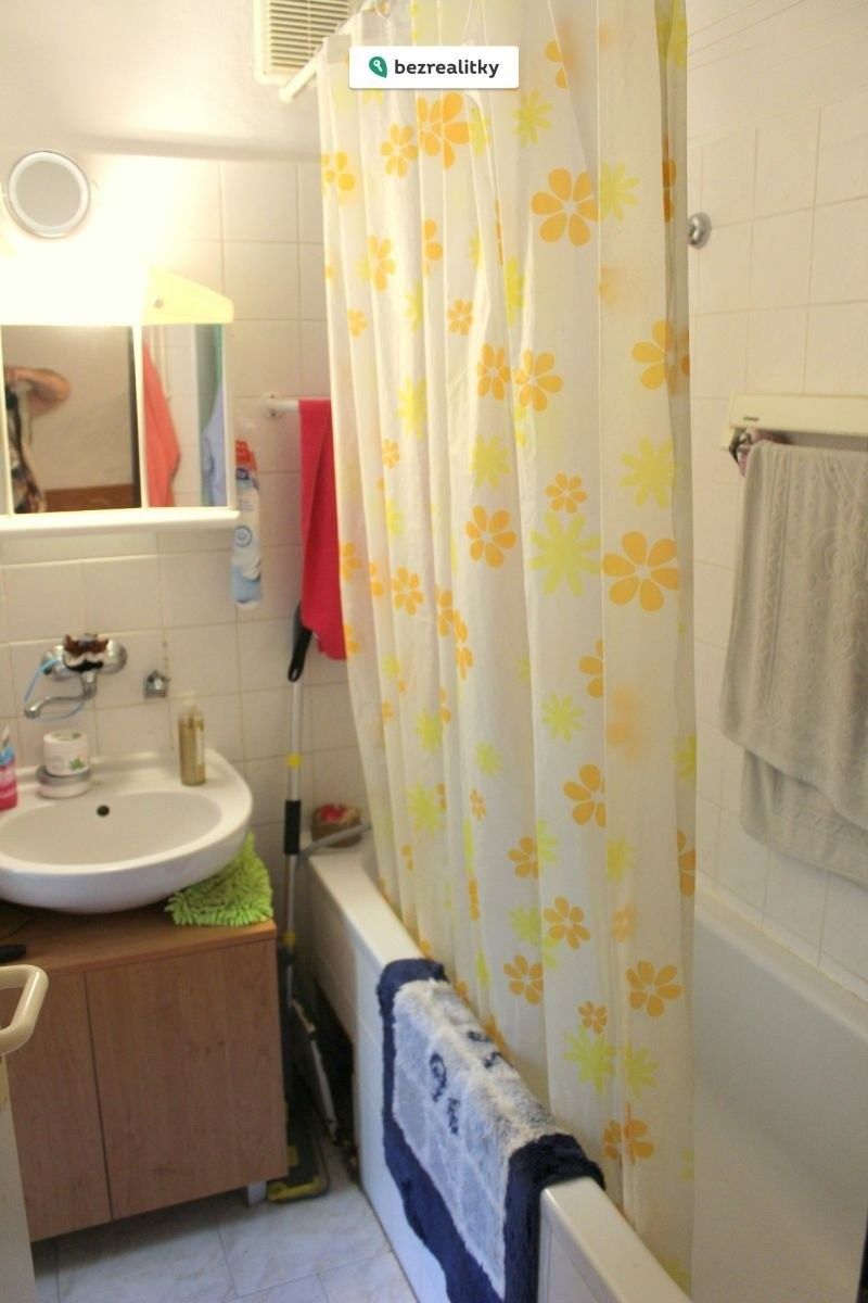 Prodej byt 2+1 - V Prokopě 1358, Čelákovice, 56 m² - 5