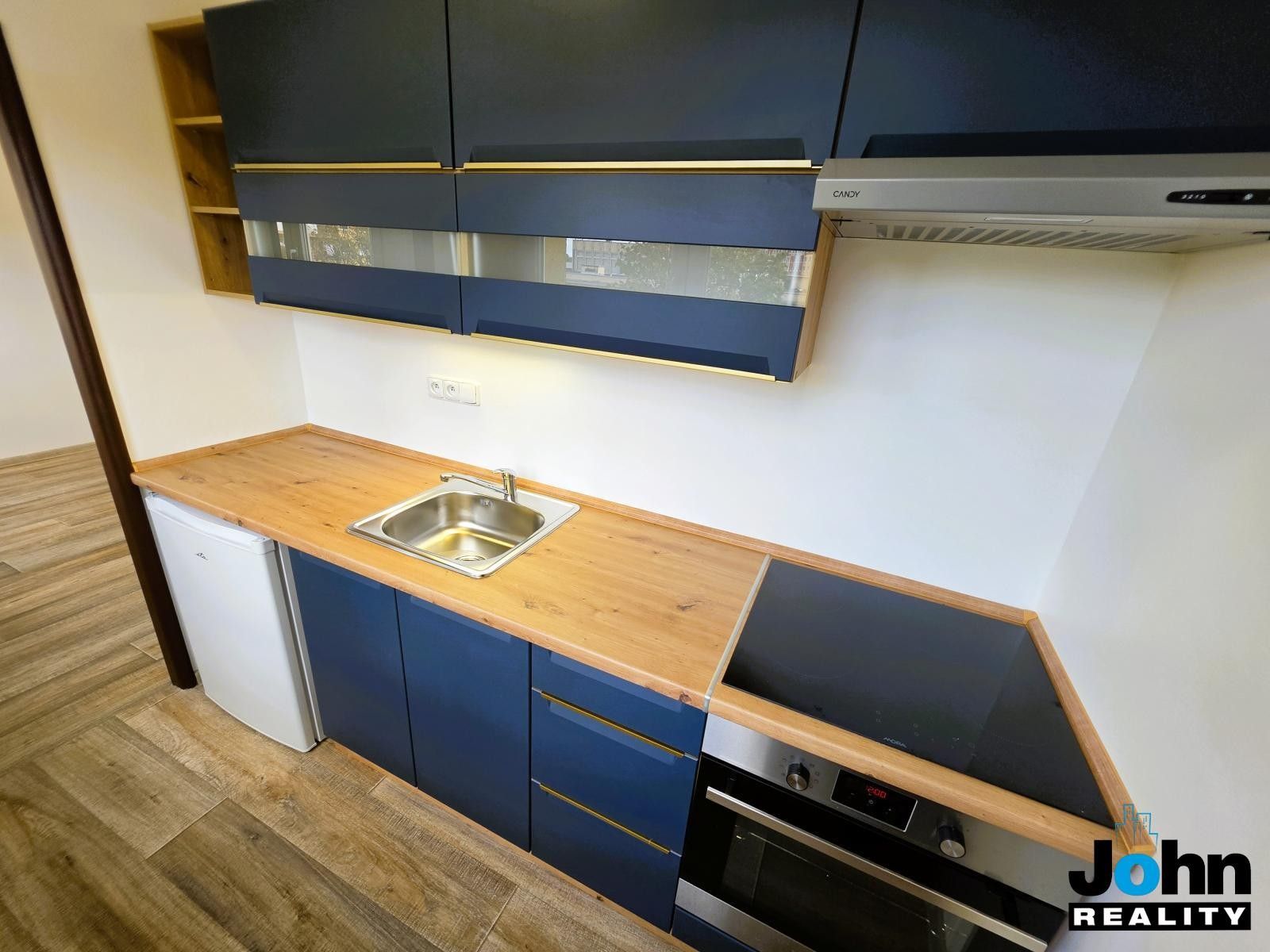 Byt 1+kk · 27 m² · Růžová, Most - 3