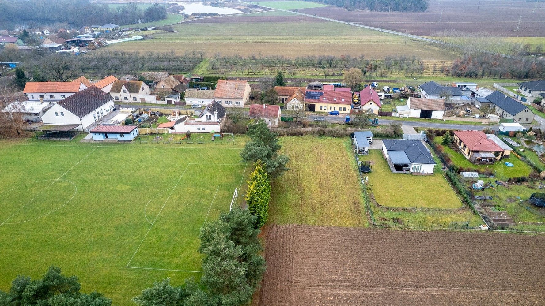 Pozemky pro bydlení, Veletov, okres Kolín - 2