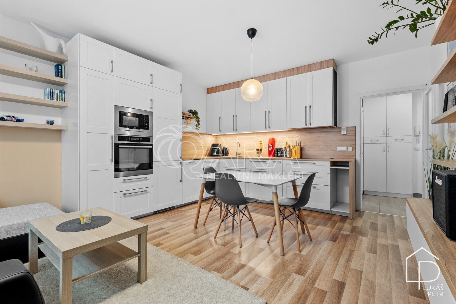 2+kk, Oty Bubeníčka, Praha, 52 m²