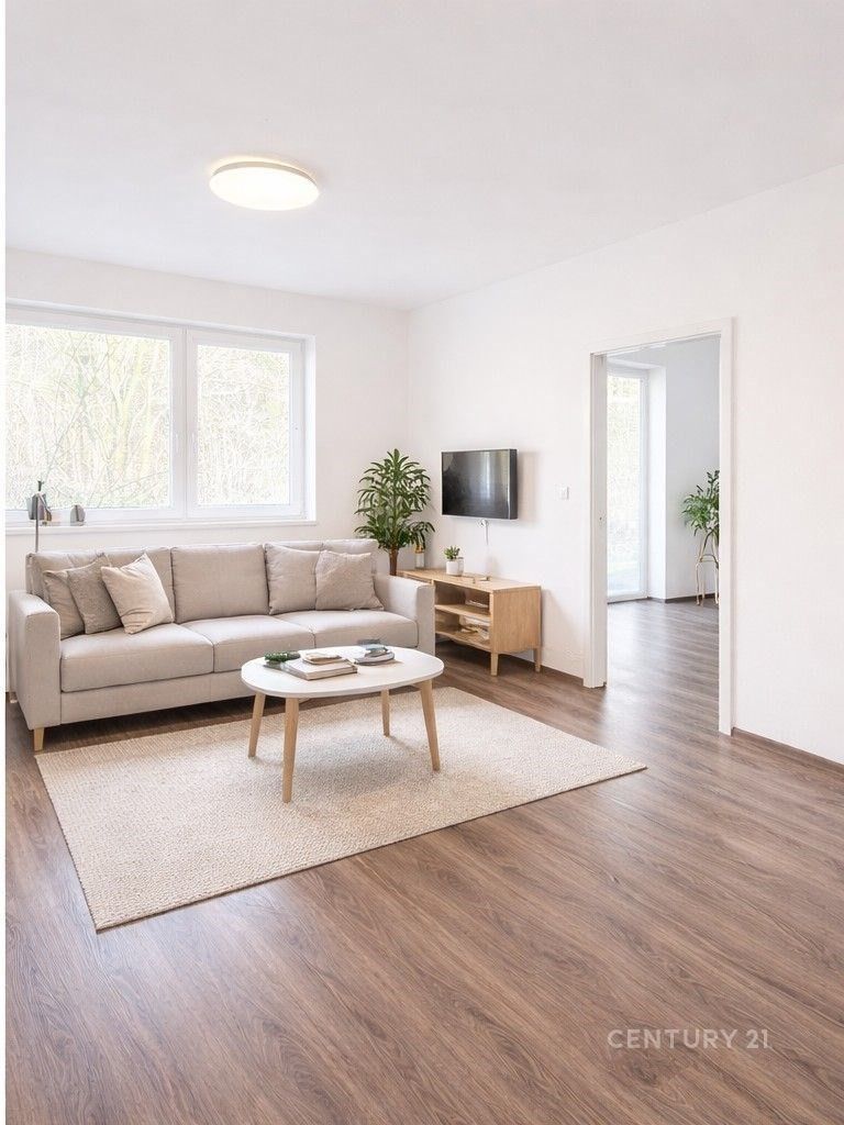 Pronájem byt 2+kk - V parku 695, Velké Popovice, 60 m²