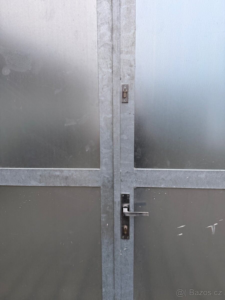 Pronájem garáž - Veltrusy, 277 46