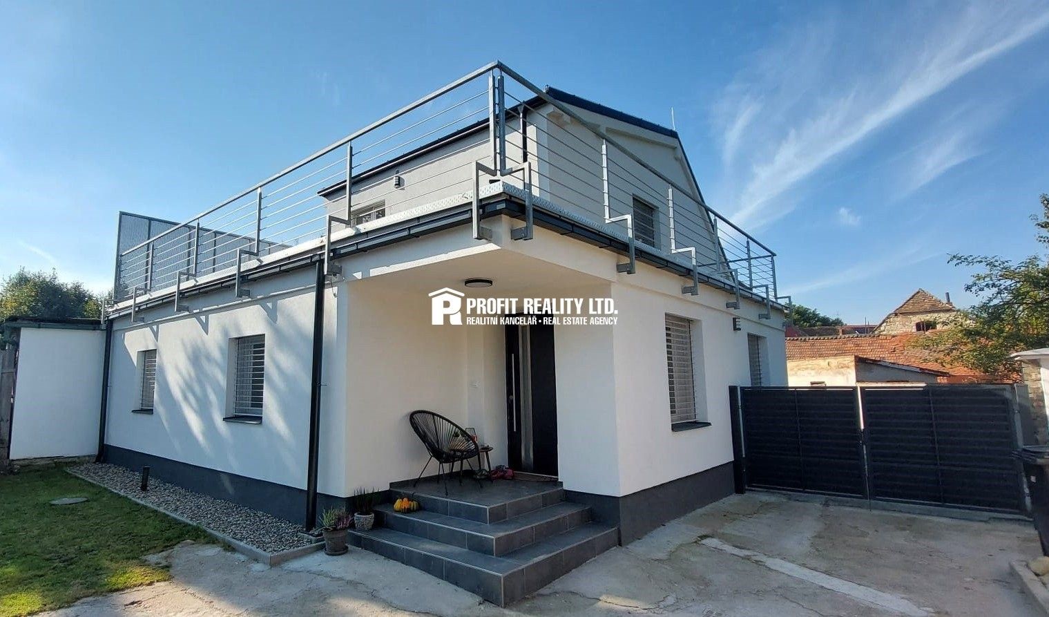 Rodinné domy, Touchovice, Hřivice, 195 m²