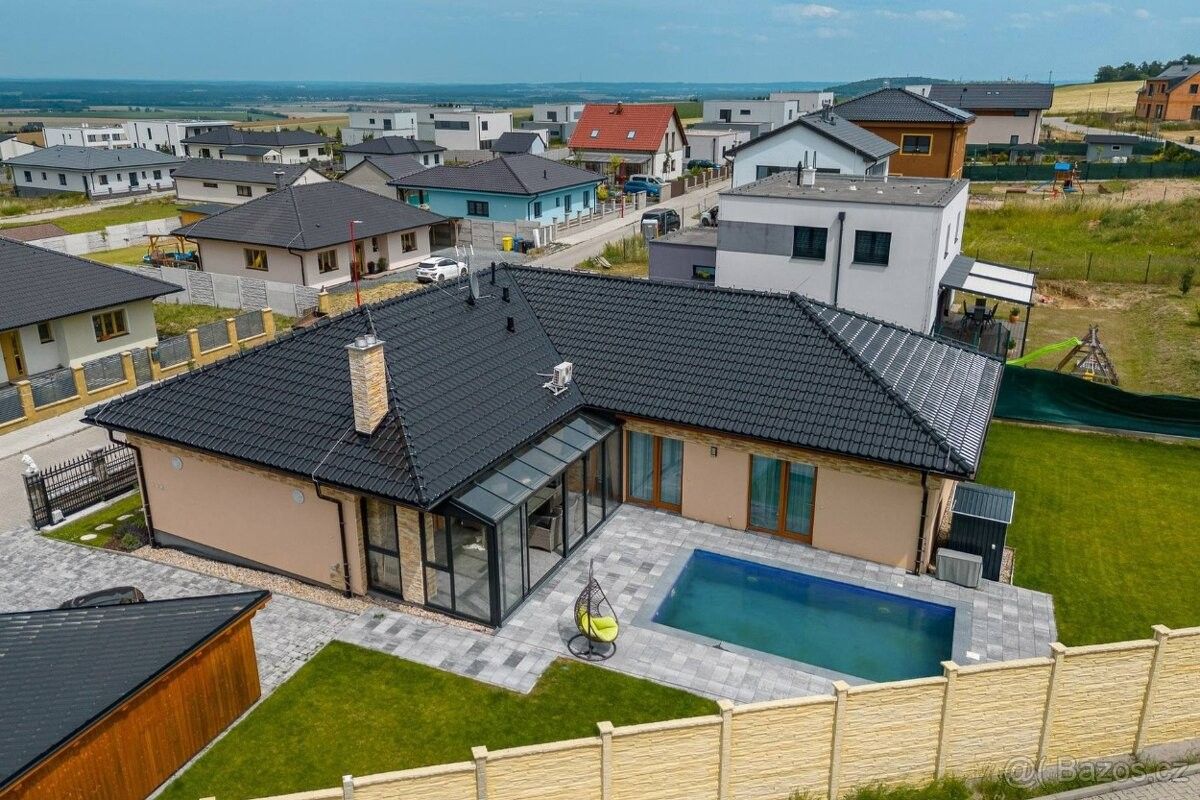 Rodinné domy, Červené Pečky, 281 21