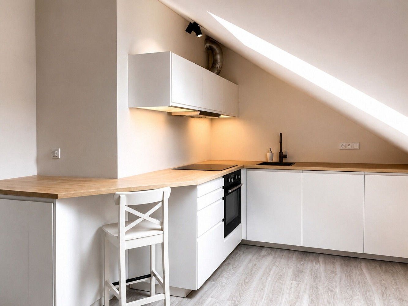 Byt 2+kk · 41 m² · Praha - Vršovice, okres Praha 10, Hlavní město Praha - 4