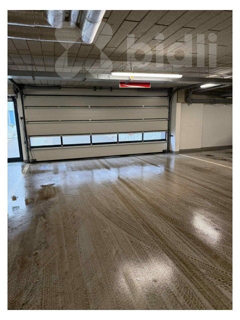 Prodej garáž - Karla Guta, Praha, 18 m²