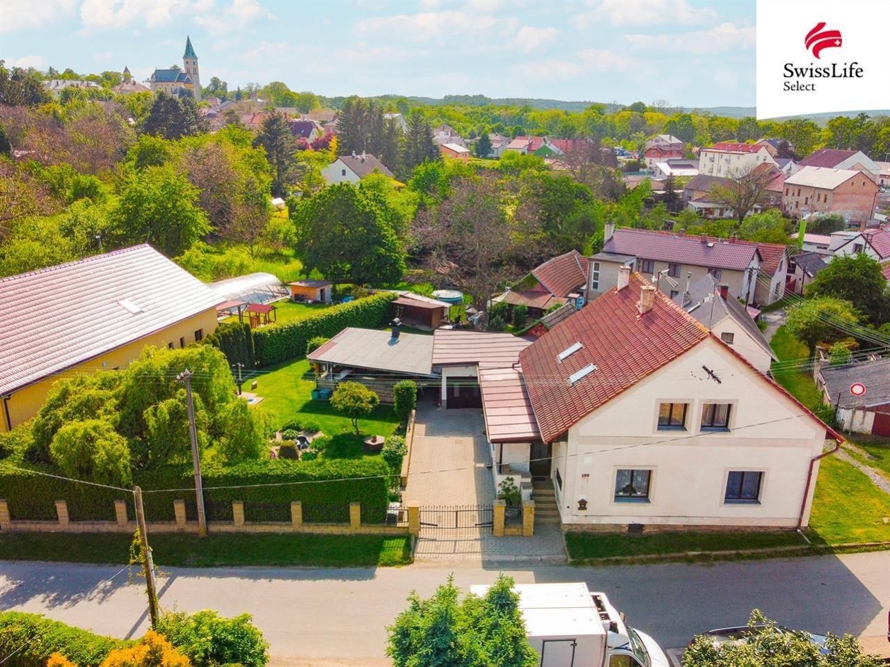 Prodej dům - Na Ohrádce, Zásmuky, 220 m²