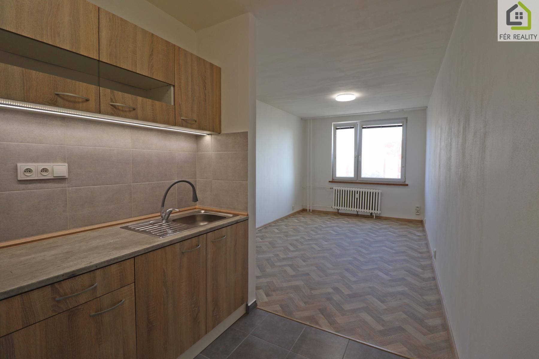 Pronájem byt 2+kk - Dlouhá, Lovosice