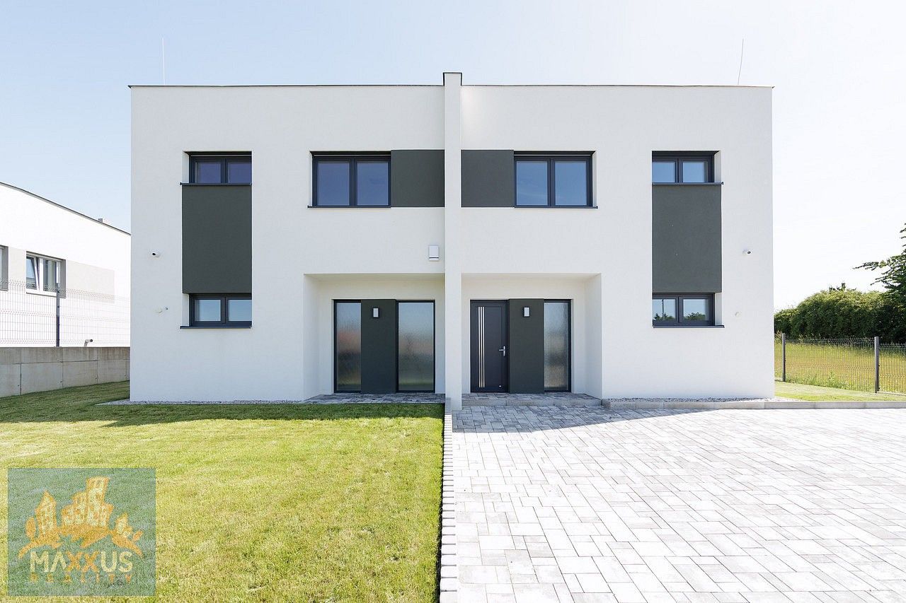 Rodinný dům · 280 m² · Herink, okres Praha-východ, Středočeský kraj - 3