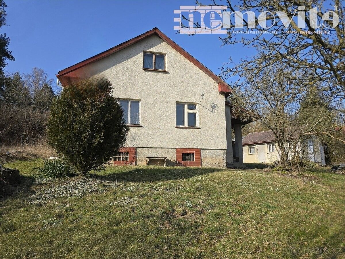 Chaty, Liteň, 267 27