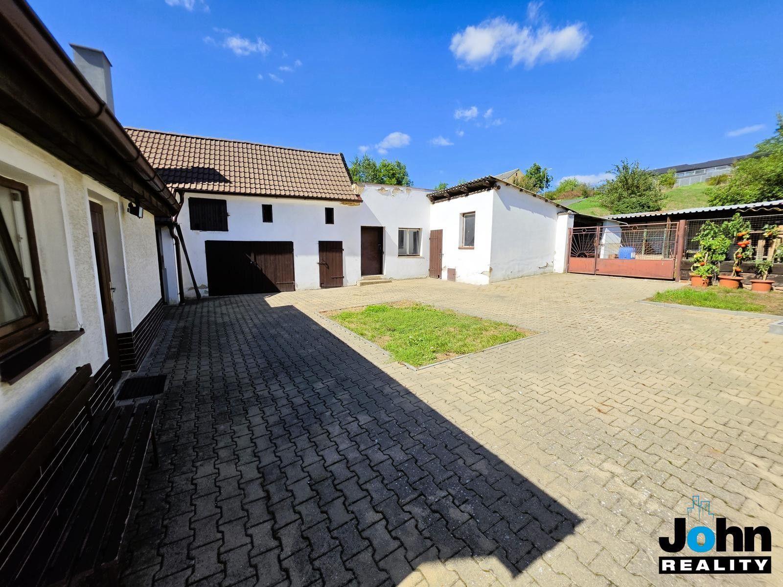 Prodej rodinný dům - Malé Březno, 180 m² - 5
