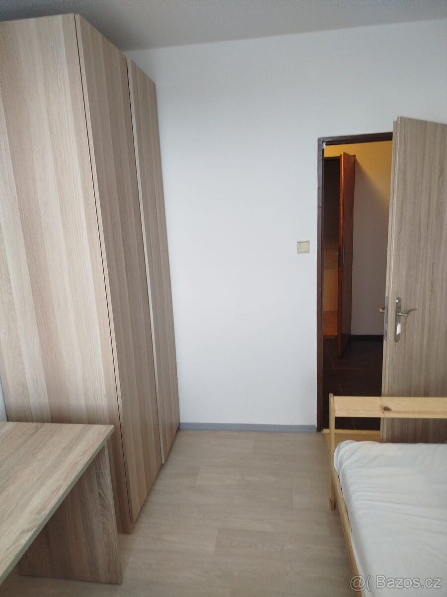 Byt · Praha, 181 00 - 3