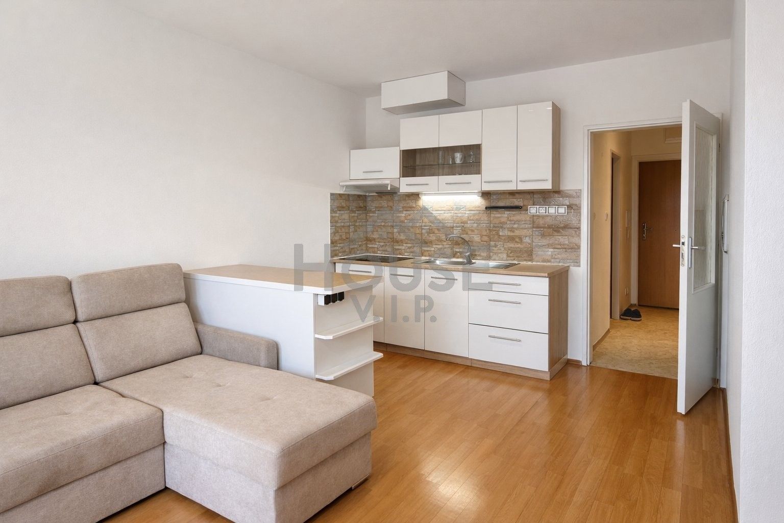 1+kk, Hnězdenská, Praha, 40 m²