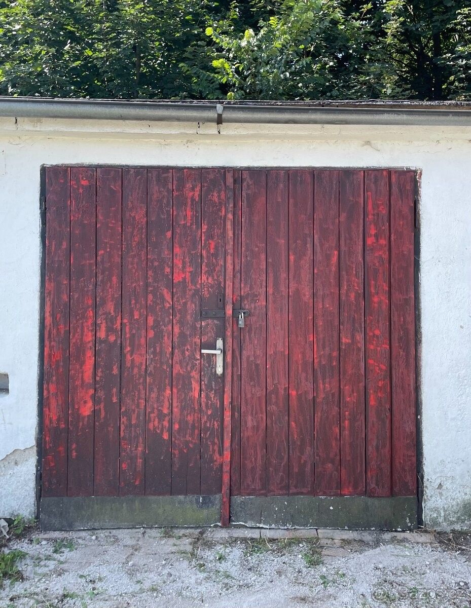 Garáže, České Budějovice, 370 01 - 2