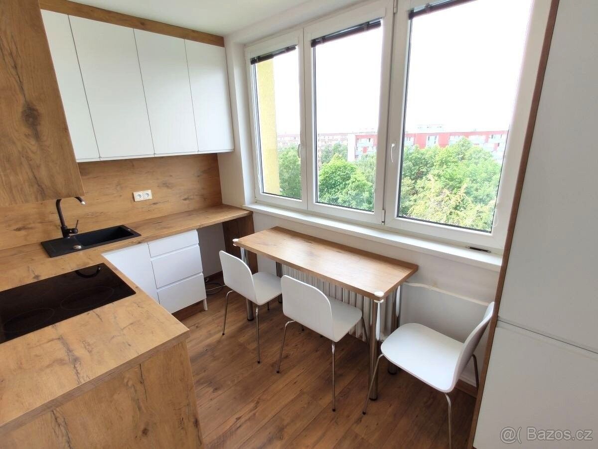 Byty, Ostrava, 700 30