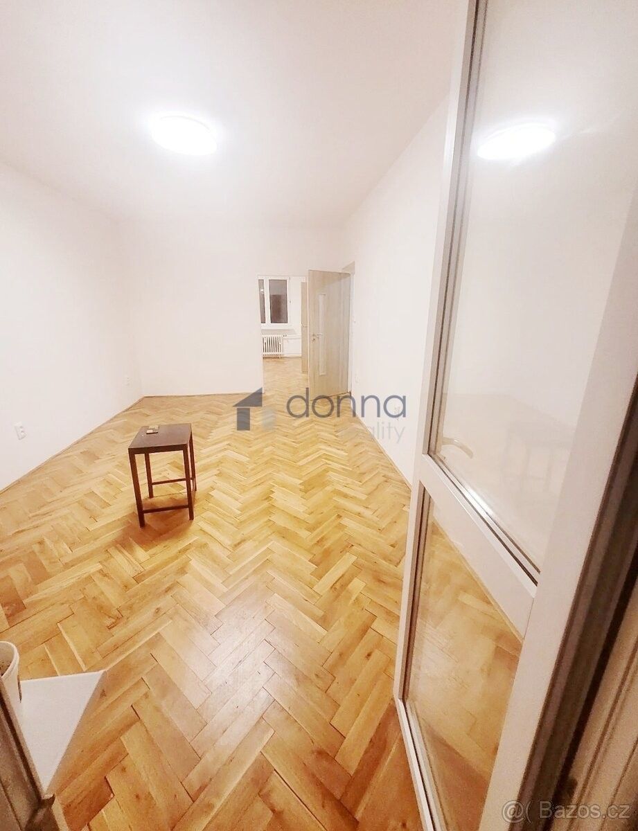Pronájem byt - Praha, 162 00