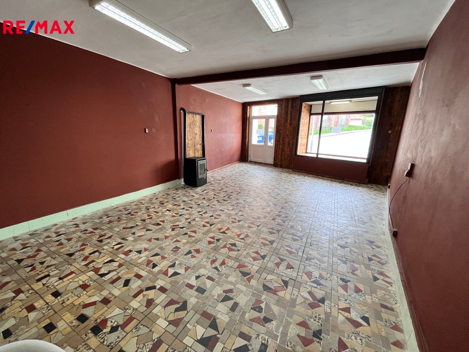 Pronájem obchodní prostory - Tylova, Pelhřimov, 60 m²